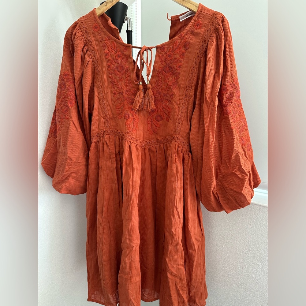 Inmond Los Angeles, medium long sleeve (3/4 sleeves) dress in ochre color, NWT